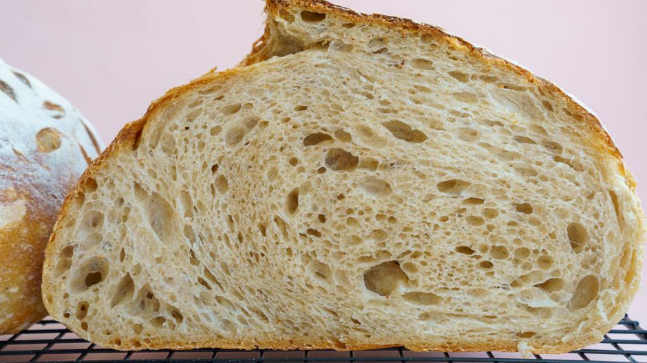 Hoe hou je de korst van brood zo lang mogelijk krokant?