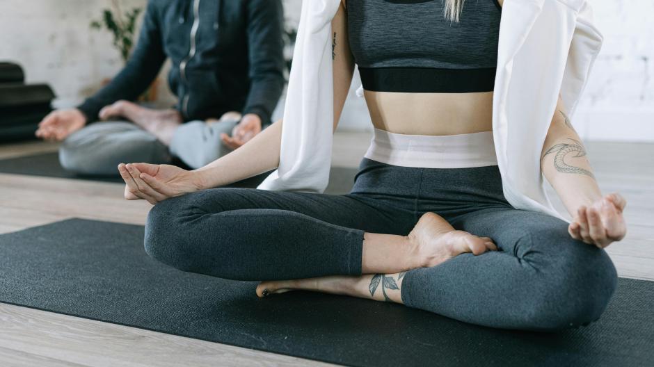 yoga douleurs menstruelles