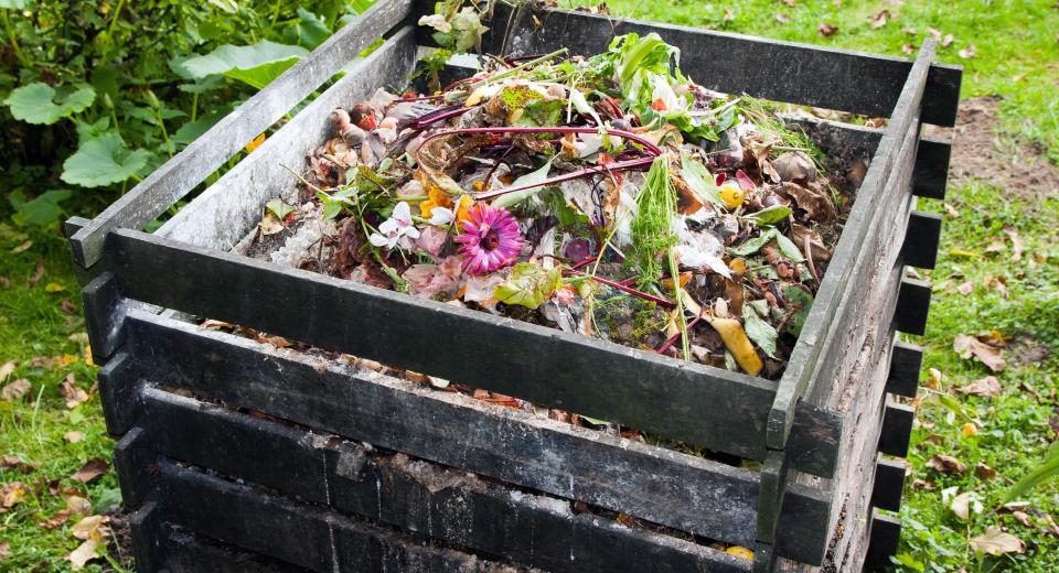 De Vierkante Meter Aflevering 12: een compostbak maken