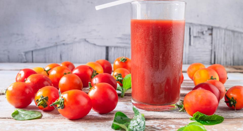 Hoe kan ik zelf tomatensap maken?