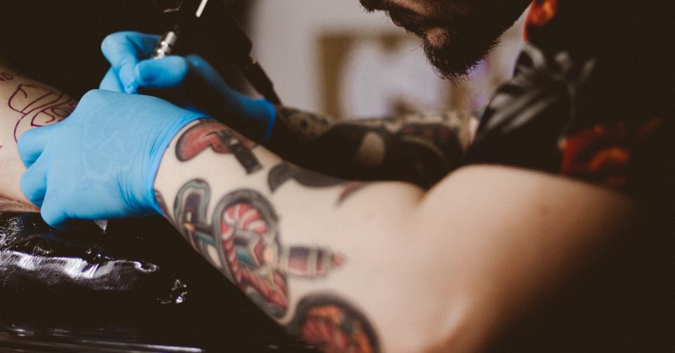Un Homme De 31 Decede A Cause De Son Nouveau Tatouage