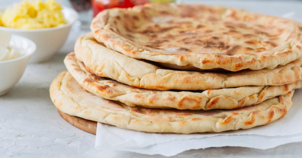 Naans au fromage - Getty
