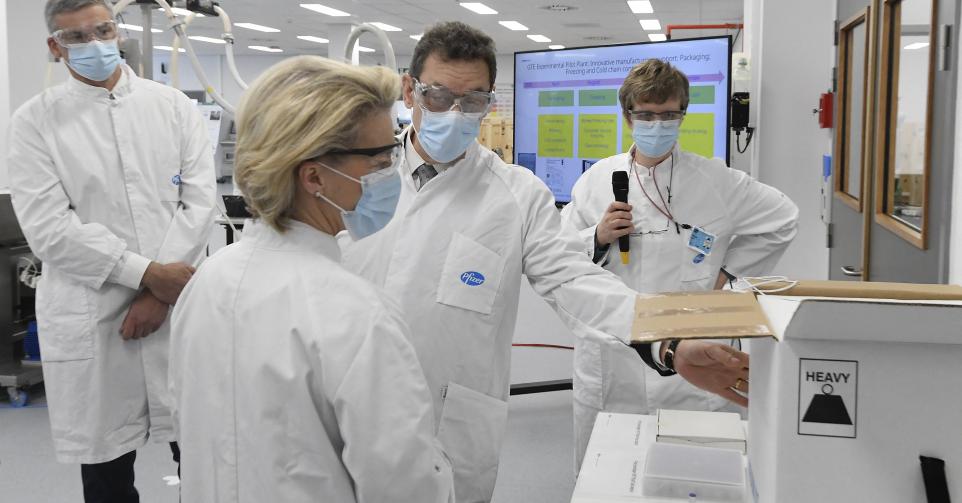 Ursula von der Leyen et Albert Bourla