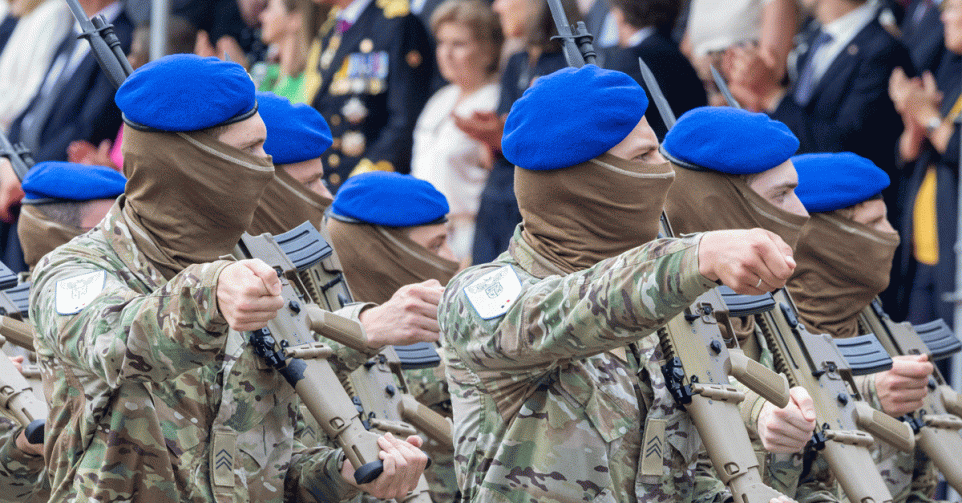 Het militair defilé op 21 juli