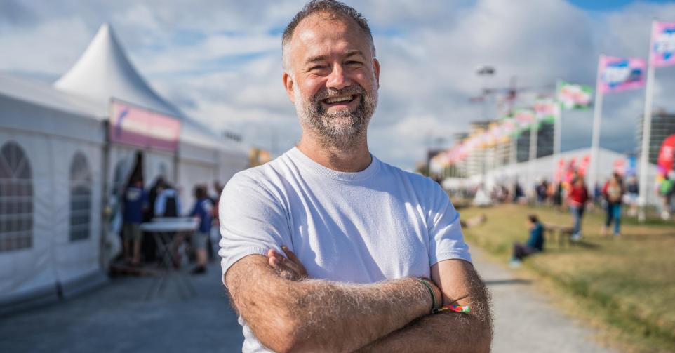 Dirk De Block, tête de liste PTB à Molenbeek, espère être le premier bourgmestre communiste de Belgique.