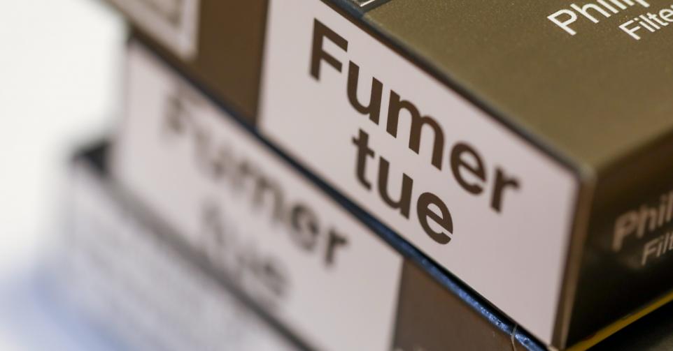 Fumer emballage standardisé
