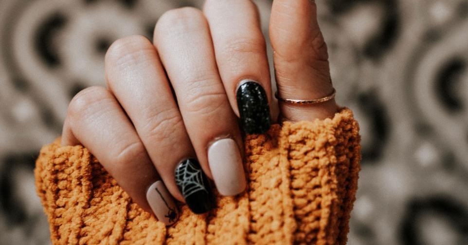 Halloween Manicure
