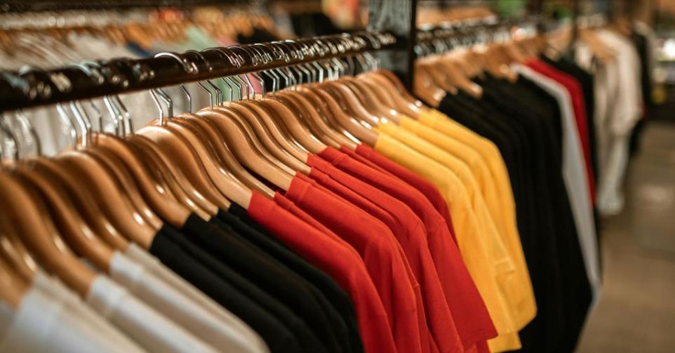 Aandeel TJX is niet te stoppen kledingwinkel warenhuis