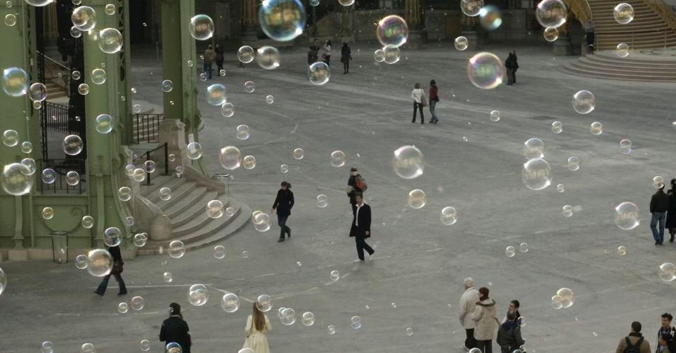 Geparfumeerde bellen die Francis Kurkdijan ontwikkelde voor het Kasteel van Versailles en het Grand Palais.