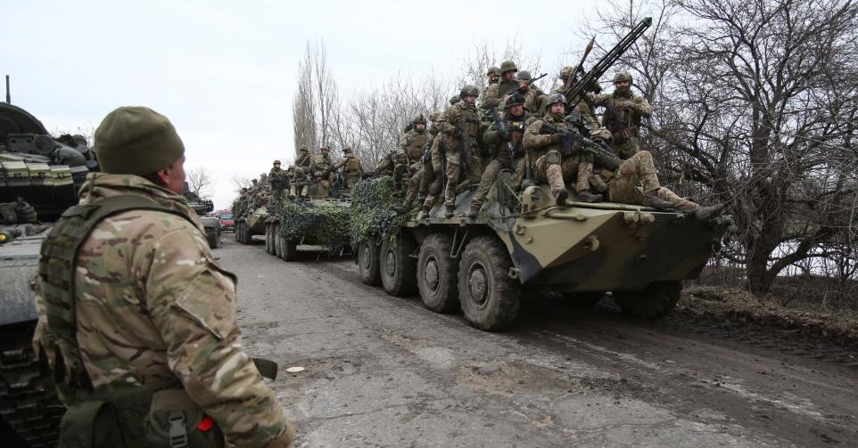 Soldats ukrainiens dans la région de Lugansk le 24 février 2022.