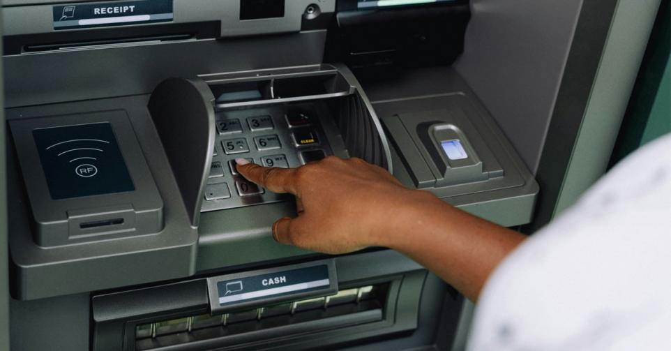 geld afhalen vakantie