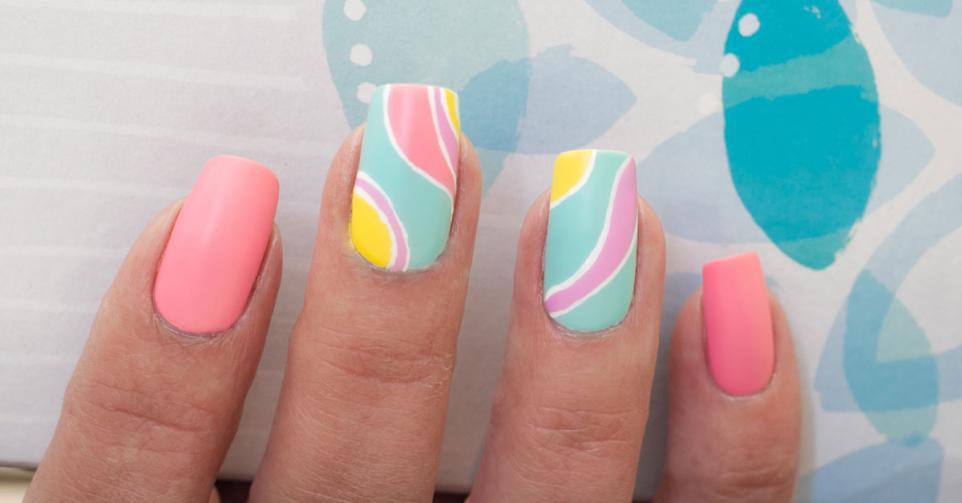 swirl nails