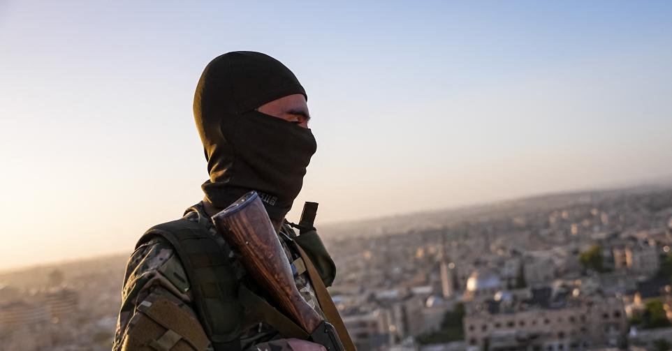 Etat islamique gouvernement syrien