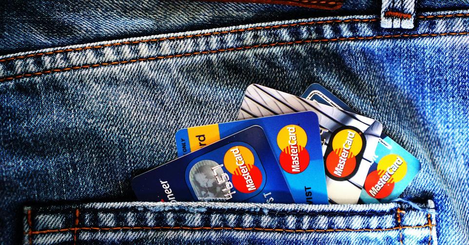 achat banque cartes dépenses shopping