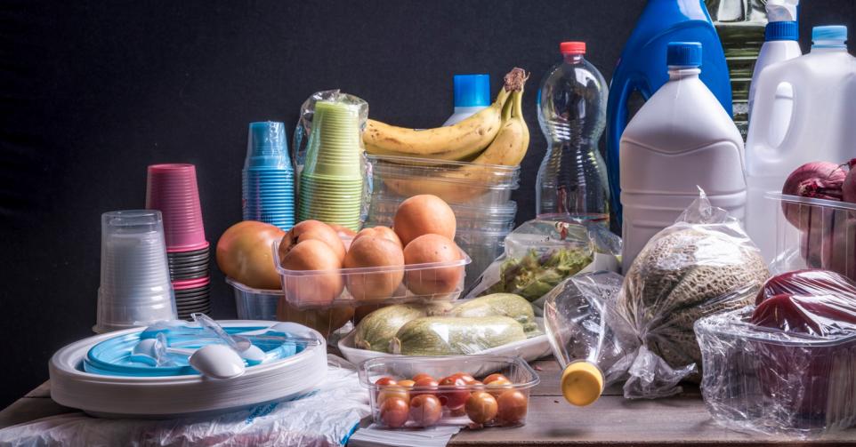 aliments emballés dans du plastique