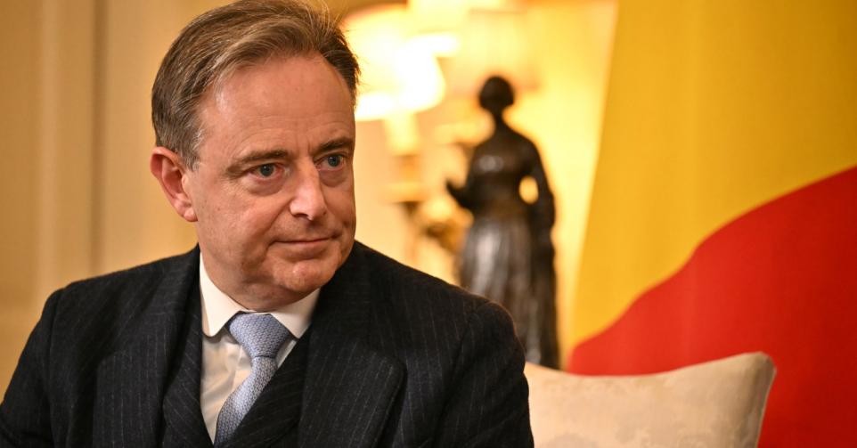 Herstellening voor Oekra&iuml;ne: 'Russische tegoeden bij Euroclear zijn geen  gratis pot geld' (Knack)