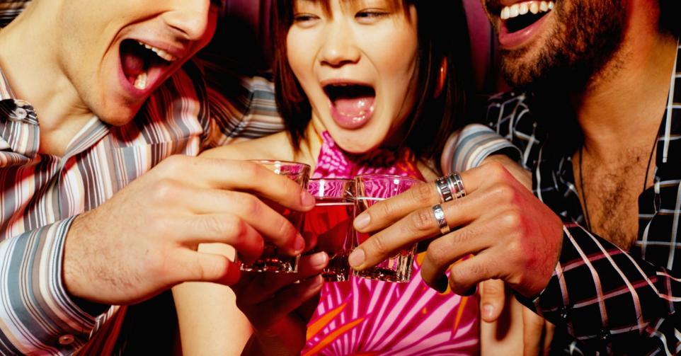 Drunkorexie