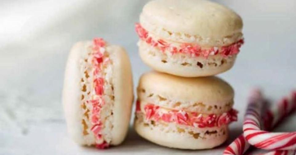 Macarons met zuurstokken