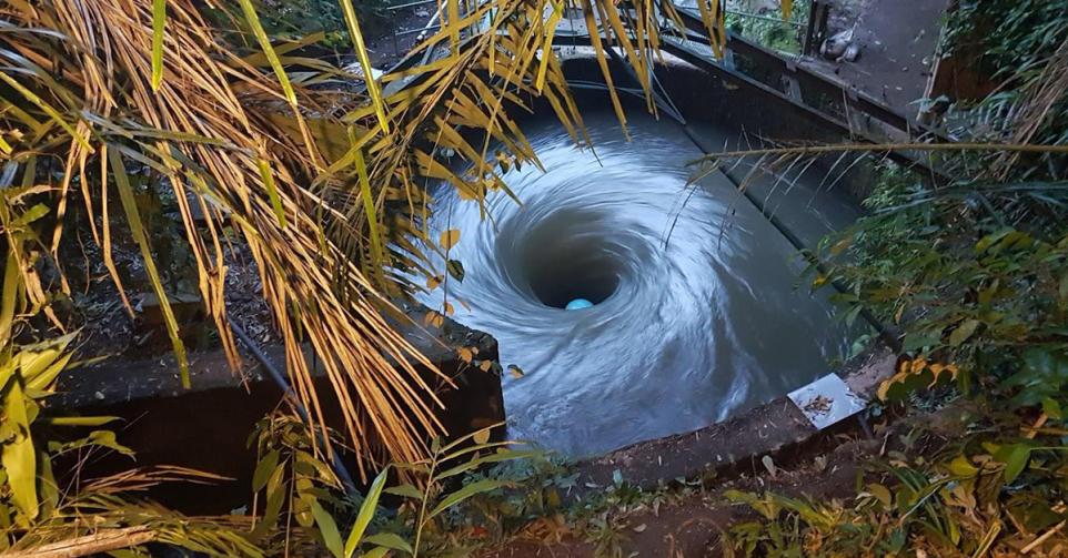 Turbulent: de hydraulische turbine wekt elektriciteit op zonder impact op het milieu.