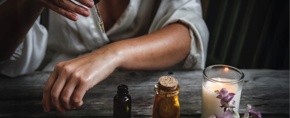 5. website-artikelbeeld-ayurveda zelfmassage-2200×1000