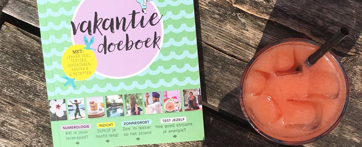 yoga vakantie doeboek
