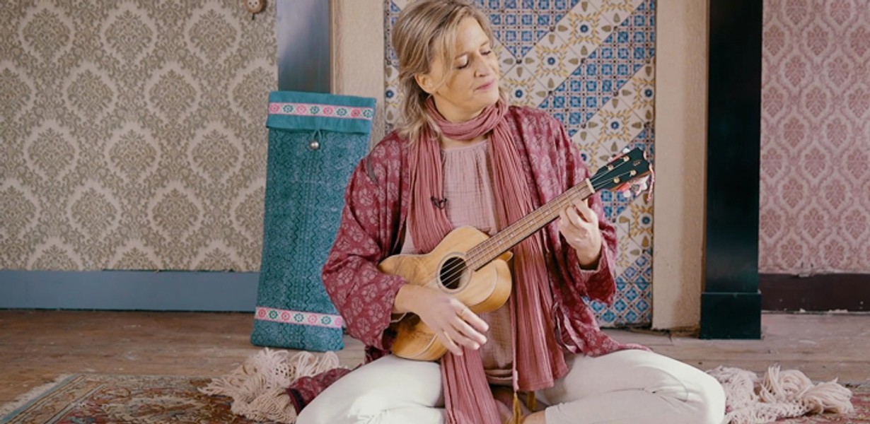 Liselotte Goed - Wahe Guru Mantra