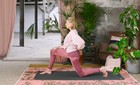 Ganga Hoogendoorn - Transformatieve Zonnegroeten Yogatv