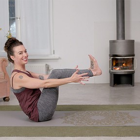 Handsfree yoga