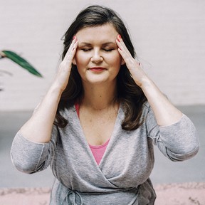 Yoga tegen hoofdpijn