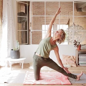 Online yoga