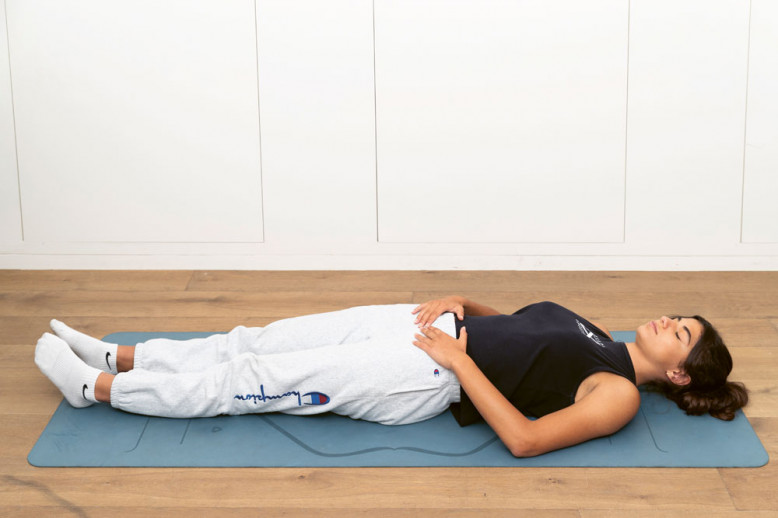 Yoga tijdens menstruatie 4 poses die kunnen helpen de pijn te verlichten