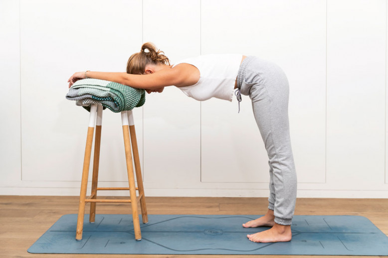 Yoga tijdens menstruatie 4 poses die kunnen helpen de pijn te verlichten